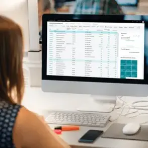 Person using Zetadocs document management software on Dynamics 365 Business Central